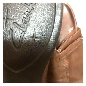 Women’s size 8.5M Clark’s
